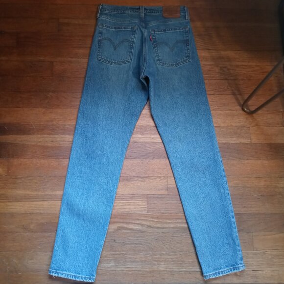 LEVI'S wedgie jeans in these dreams (sz25) - Picture 5 of 16